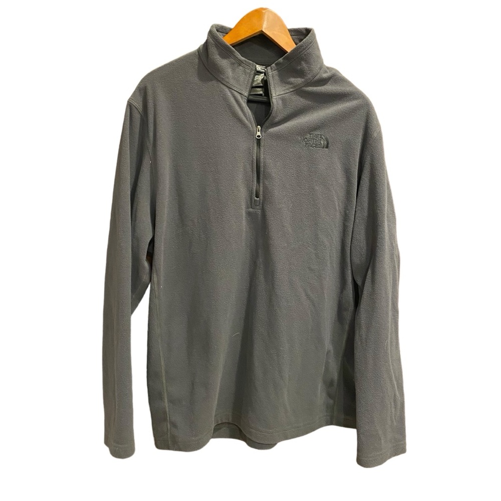 The North Face Men's Medium Long Sleeve 1/4 Zip Pullover Fleece Gray Top 1/4 zip